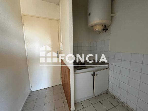 Location Studio 18.15 m² - 36 RUE BERNE LAGARDE Albi 81000