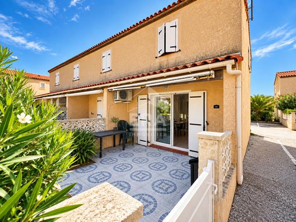 A vendre - Maison  Meublée - 2 Chambres - Terrasse - Piscine - Place de Parking - Accès Plage