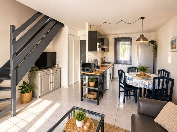 A vendre - Maison  Meublée - 2 Chambres - Terrasse - Piscine - Place de Parking - Accès Plage