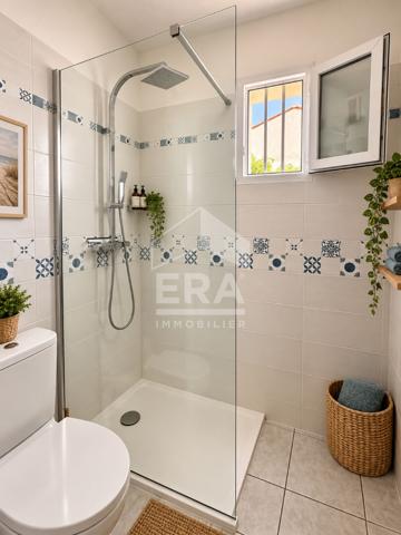 A vendre - Maison  Meublée - 2 Chambres - Terrasse - Piscine - Place de Parking - Accès Plage