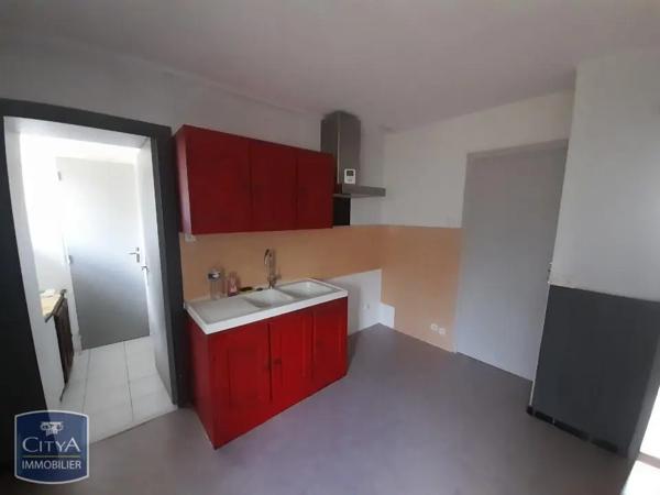Maison à louer 3 pièces 52m² Saint-Hilaire-sur-Benaize (36370)