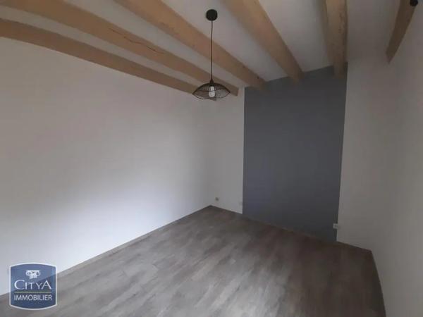 Maison à louer 3 pièces 52m² Saint-Hilaire-sur-Benaize (36370)