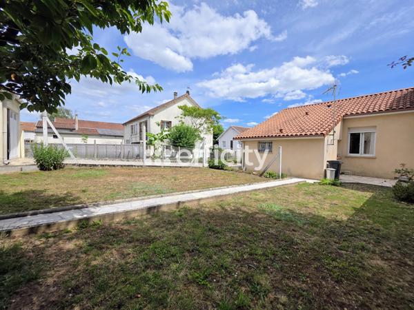 Maison
         2 pièces
        - 58 m² Exclusivité 123 000 € *