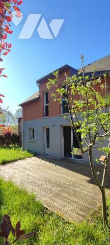 Proche centre ville COULAINES Maison de 95 m² avec terrasse et jardin Garage (27m²)
