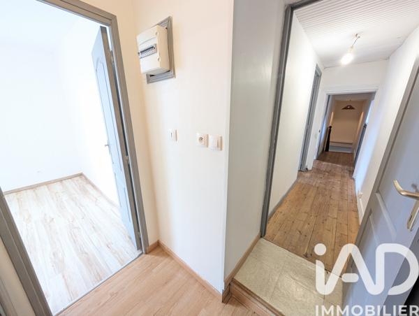 Immeuble à vendre 211 m² Lussac-les-Châteaux