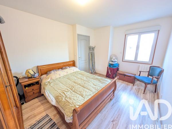 Immeuble à vendre 211 m² Lussac-les-Châteaux