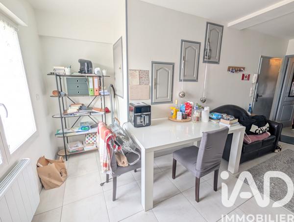 Immeuble à vendre 211 m² Lussac-les-Châteaux