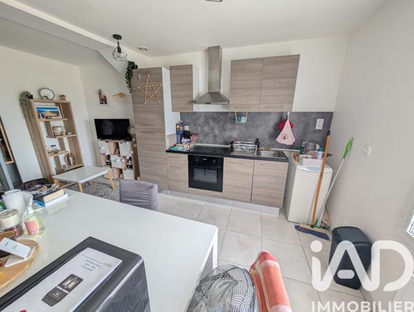 Immeuble à vendre 211 m² Lussac-les-Châteaux