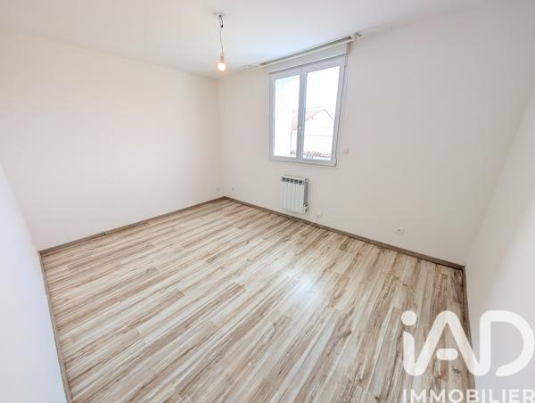 Immeuble à vendre 211 m² Lussac-les-Châteaux