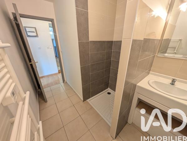 Immeuble à vendre 211 m² Lussac-les-Châteaux