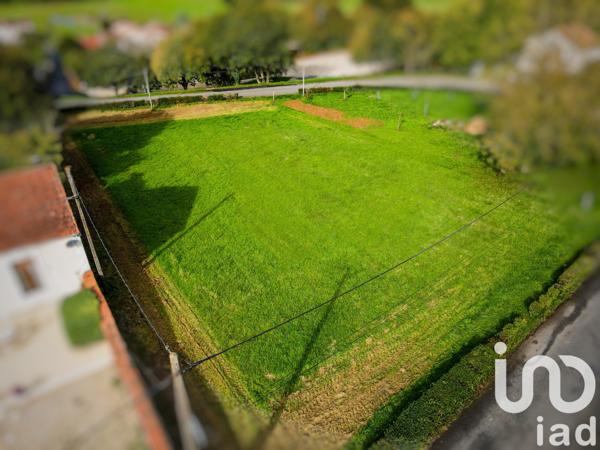 Terrain à vendre 1 880 m² Poursac