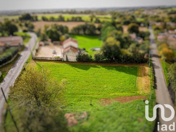 Terrain à vendre 1 880 m² Poursac