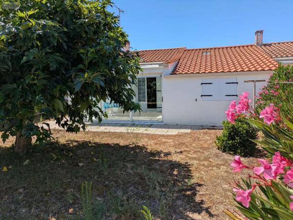 Achat - Maison Grues 85580 3 pièces 52 m 2 300 m 2