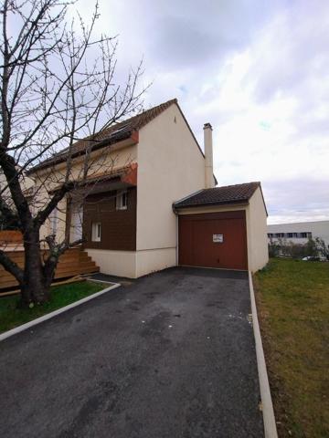Maison 4 pièces de 100 m² à St just st rambert