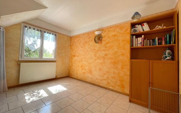 Maison à vendre    6 pièces •  Gallargues-le-Montueux