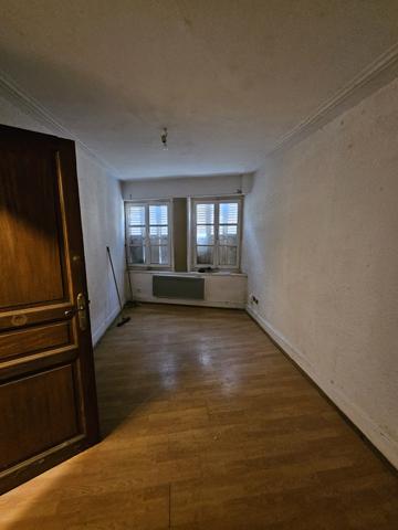 Metz (57000) IMMEUBLE DE 4 APPARTEMENTS A RENOVER ENTIEREMENT METZ CENTRE - TOITURE NEUVE