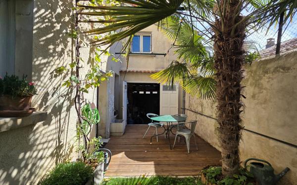 Maison à vendre    6 pièces •  Pujaut