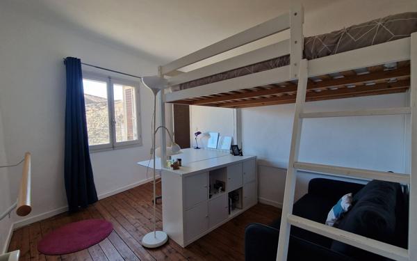 Maison à vendre    6 pièces •  Pujaut