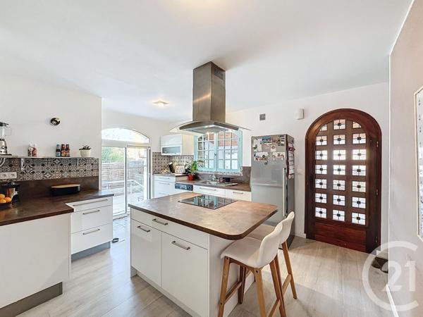 Maison à vendre  8 pièces - 186 m2 MEZE - 34