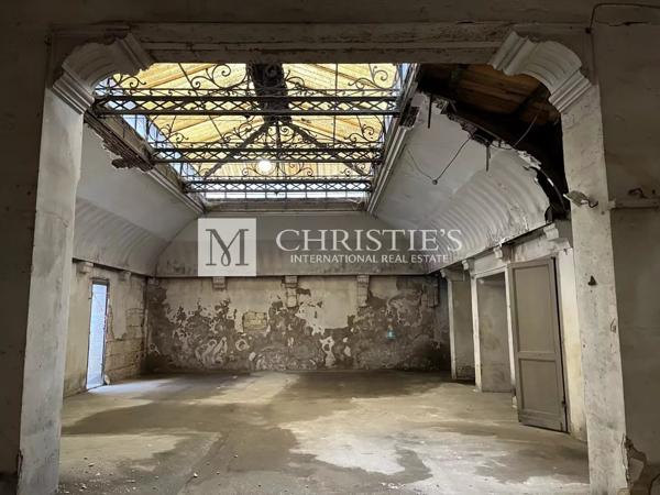 Bordeaux centre historique : Plateau brut à aménager