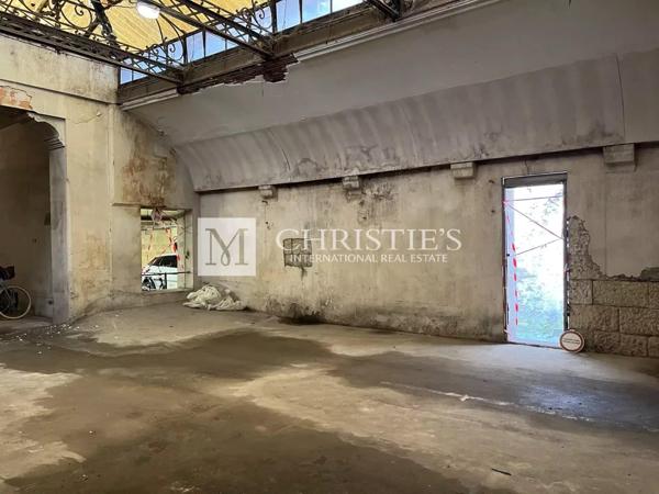 Bordeaux centre historique : Plateau brut à aménager