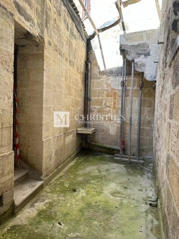 Bordeaux centre historique : Plateau brut à aménager