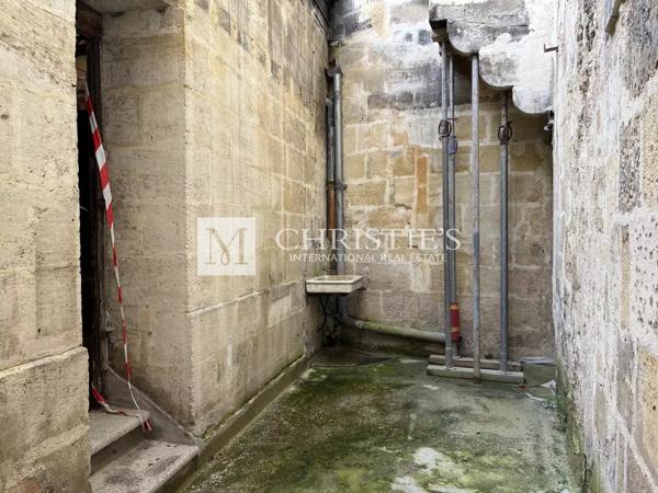 Bordeaux centre historique : Plateau brut à aménager