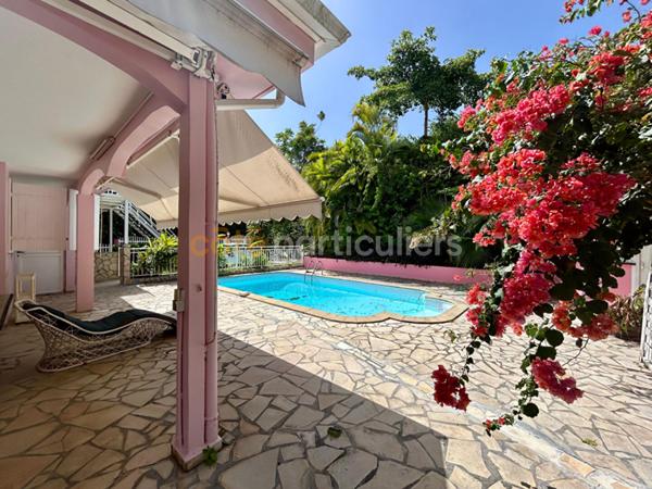 Location Appartement103,75 m² - 4 Pièces - LE GOSIER (97190)