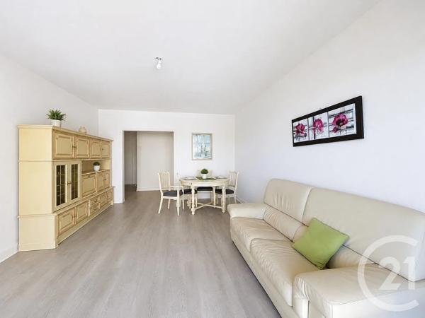 Appartement F3 à vendre  4 pièces - 90,90 m 2   CHOLET  - 49