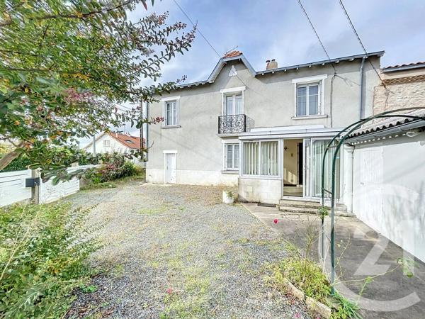 Maison à vendre  5 pièces - 115 m 2   ST SEBASTIEN SUR LOIRE  - 44