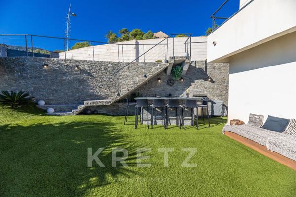 À San Martino di Lota, villa d'exception avec 4 chambres, 3 salles de bains, piscine chauffée, jardi