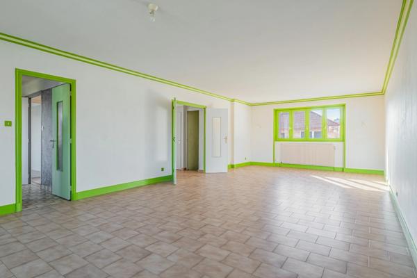 Maison à vendre 6 pièces BRON (69) rue calme Stade J Jaurès