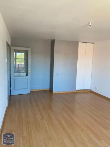 Appartement à louer 4 pièces 78.4m²