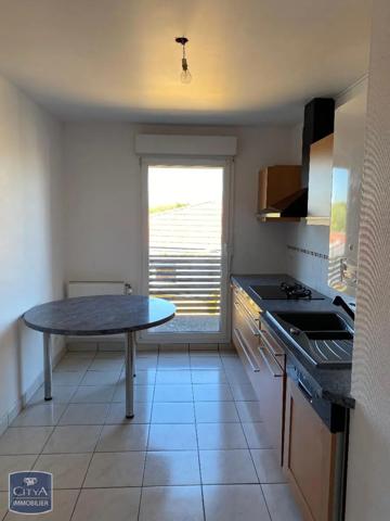 Appartement à louer 4 pièces 78.4m²