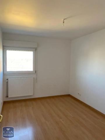 Appartement à louer 4 pièces 78.4m²