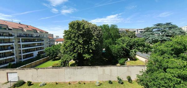 2 PIÈCES 65 M² VILLEURBANNE - T2 MEUBLE DE 65 M² + BALCON