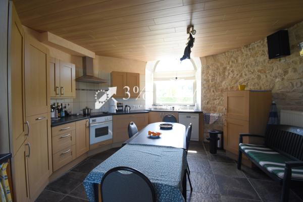 Propriete 7 pièce(s) 3 chambre(s) 190 m²