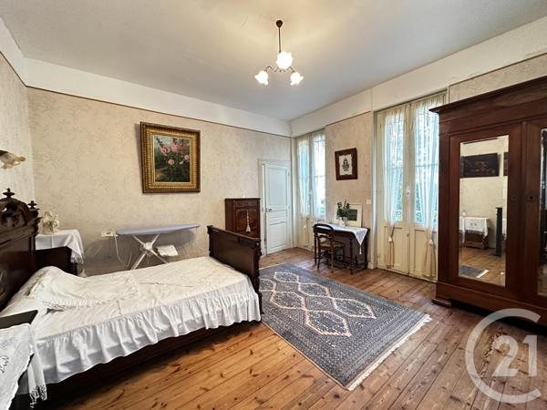 Maison à vendre  8 pièces - 225,70 m2 FOURAS - 17