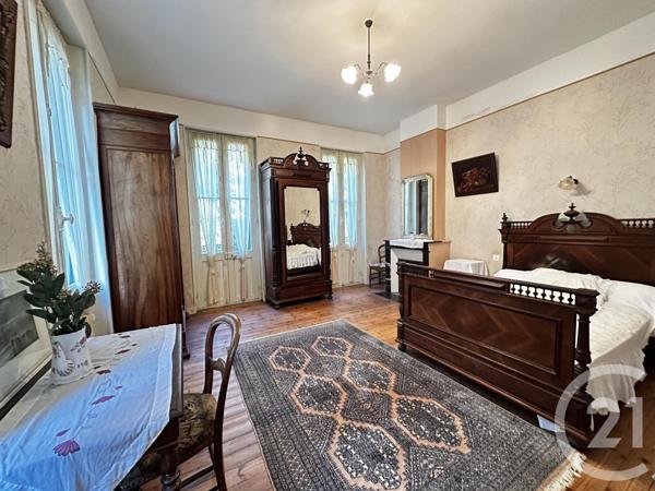 Maison à vendre  8 pièces - 225,70 m2 FOURAS - 17