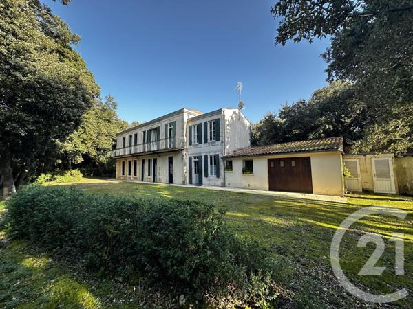 Maison à vendre  8 pièces - 225,70 m2 FOURAS - 17