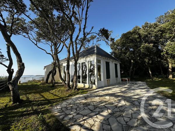 Maison à vendre  8 pièces - 225,70 m2 FOURAS - 17