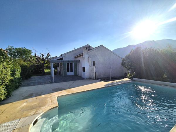 Maison Biguglia 8 pièce(s) 174 m2 terrain 1262 m²