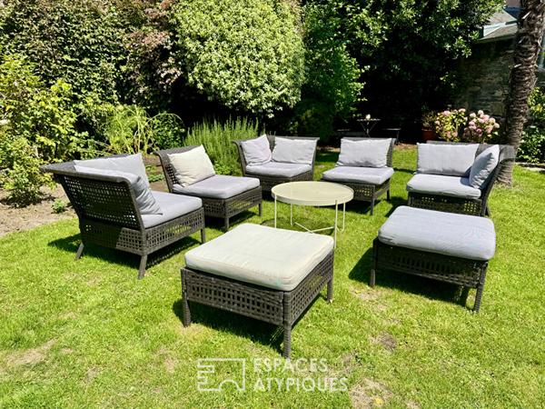 Maison bourgeoise et sa dépendance de charme subtilement rénovées