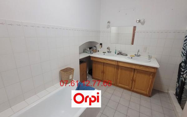 Maison à vendre    5 pièces •  Beaurepaire