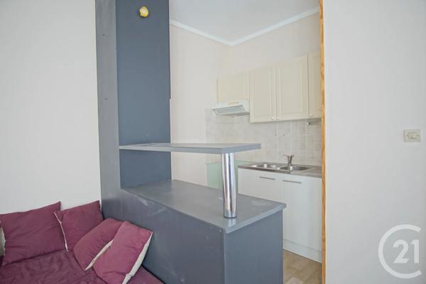 Appartement F2 à vendre  2 pièces - 32,29 m 2   CHOISY LE ROI  - 94