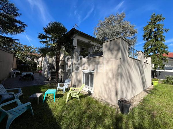 Maison familiale rénovée avec jardin & terrasse à Oullins