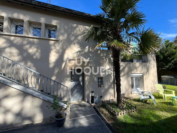 Maison familiale rénovée avec jardin & terrasse à Oullins