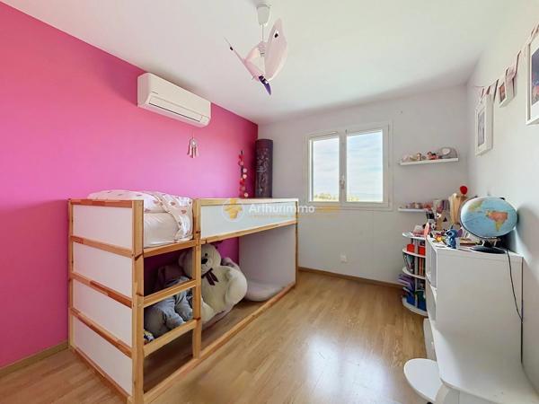 Vente                                                      Maison de village
                        
                     5 pièces                      100 m2                     à Bourgoin-Jallieu