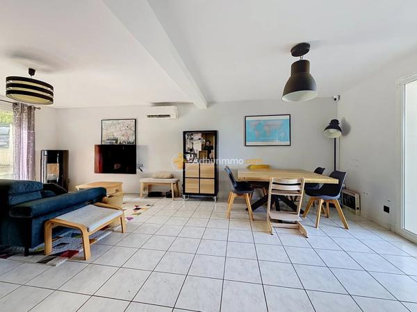 Vente                                                      Maison de village
                        
                     5 pièces                      100 m2                     à Bourgoin-Jallieu