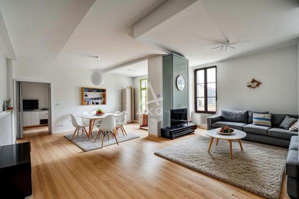 Maison de ville spacieuse et fonctionnelle avec un fort potentiel